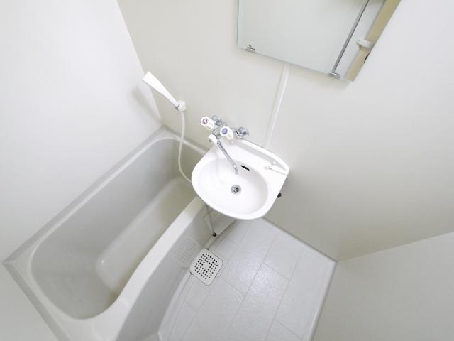 洗面設備　洗面台です