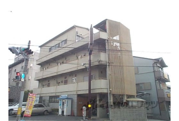 京都市左京区一乗寺北大丸町のマンションの建物外観