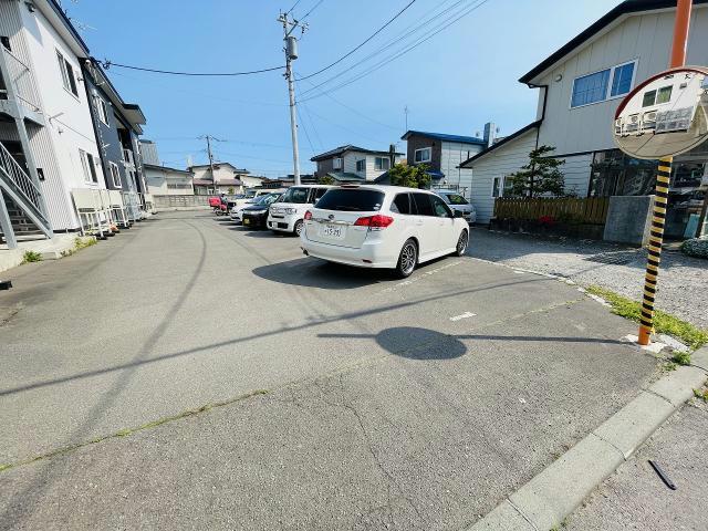 駐車場　駐車場