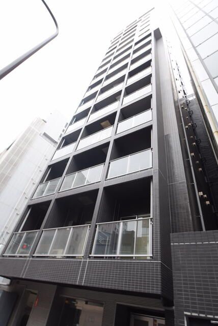 千代田区岩本町のマンションの建物外観