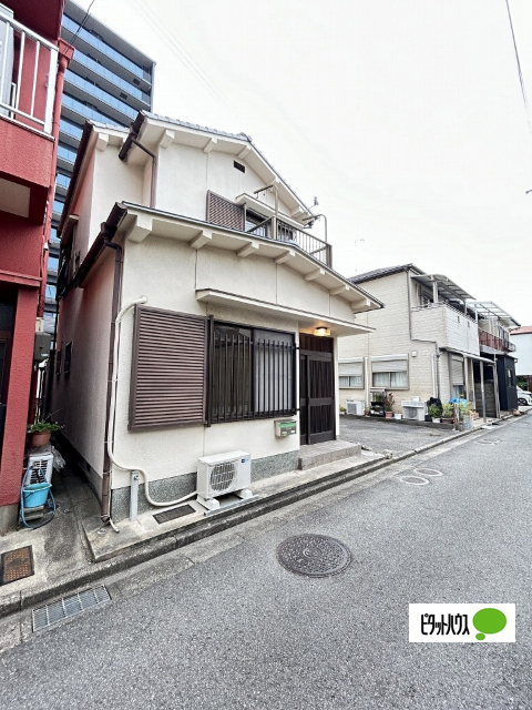 黒田駅前戸建の建物外観