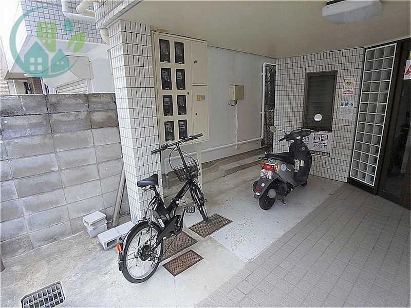 その他共有部分　レミニョン（光インターネット無料）