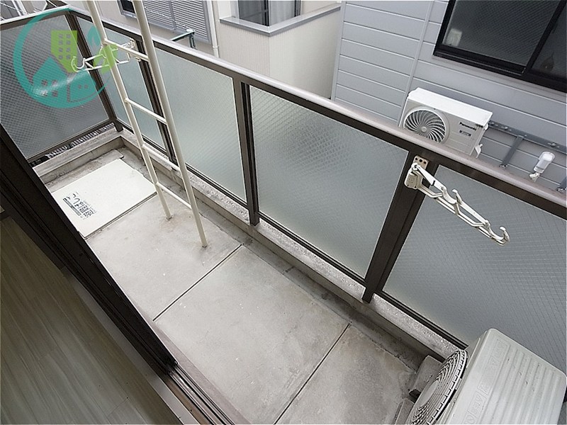 バルコニー　レミニョン（光インターネット無料）