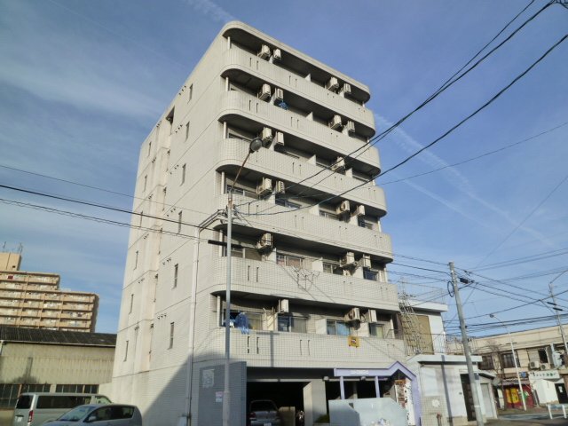 メトロM24の建物外観