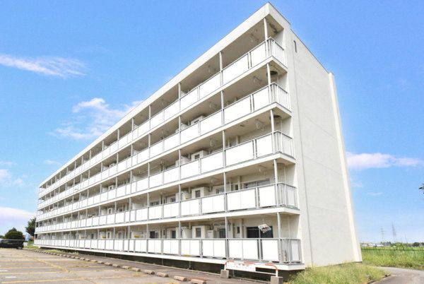 【ビレッジハウス富山南1号棟の建物外観】