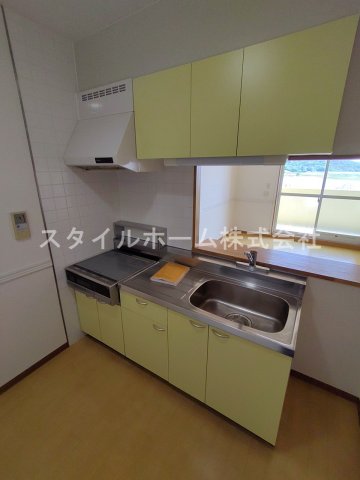 キッチン　別部屋写真です。