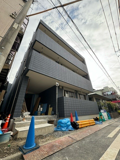 川崎市川崎区四谷上町のマンションの建物外観