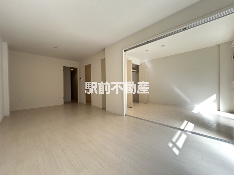 居室・リビング　約１０帖のリビングです