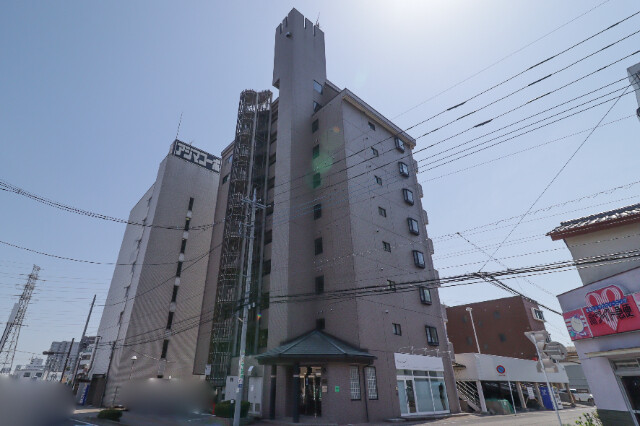 【宇都宮市東宿郷のマンションの建物外観】