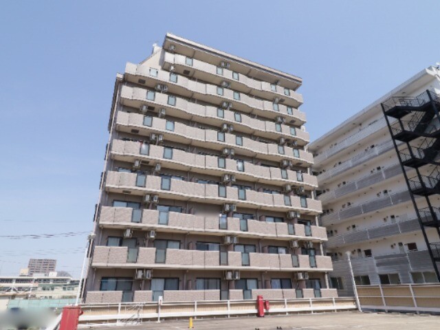 【宇都宮市東宿郷のマンションの建物外観】