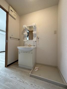 洗面設備　洗髪洗面化粧台