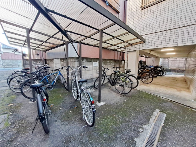 駐車場　駐輪場