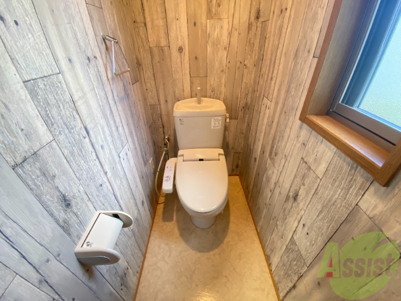 トイレ　トイレは清潔感があり安心して使用できそうです。