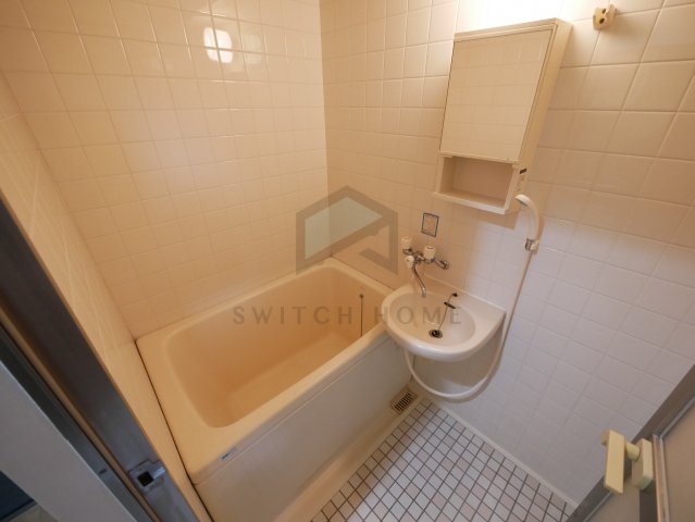 バス・シャワールーム　日々の疲れを癒すお風呂付です