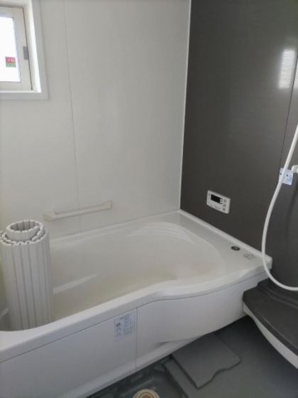 バス・シャワールーム　※別部屋の写真です