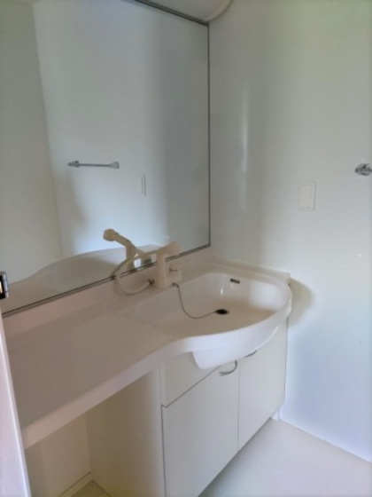 洗面設備　※別部屋の写真です
