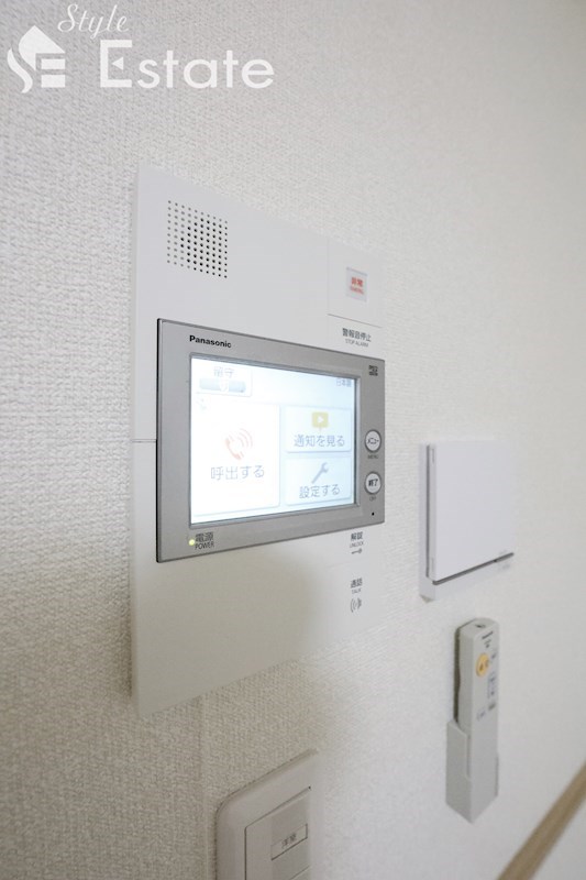 セキュリティ　モニター付きインターホン