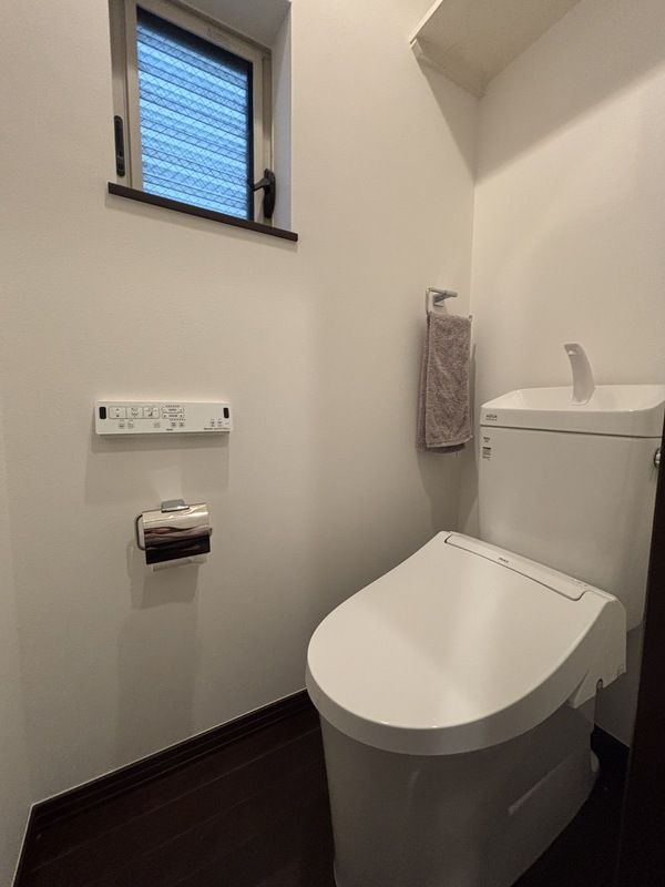 トイレ　トイレ