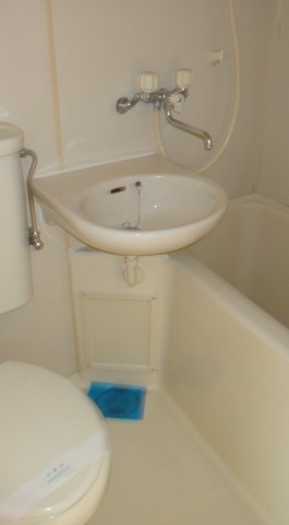 洗面設備　同物件、別号室のものです。
