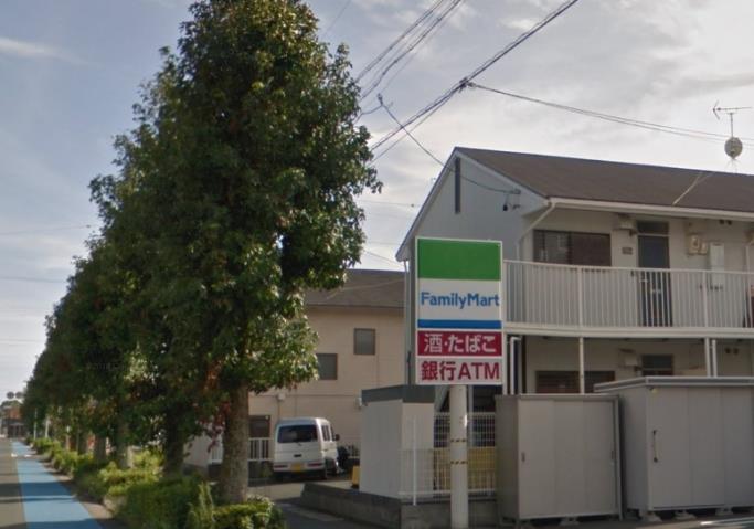 コンビニ　ファミリーマート（コンビニ）まで382m