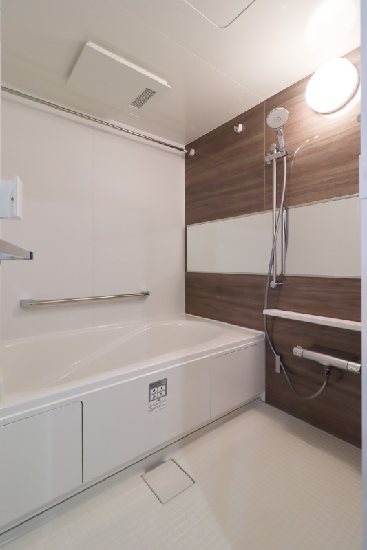 バス・シャワールーム　図面と現状に相違がある場合には現状を優先