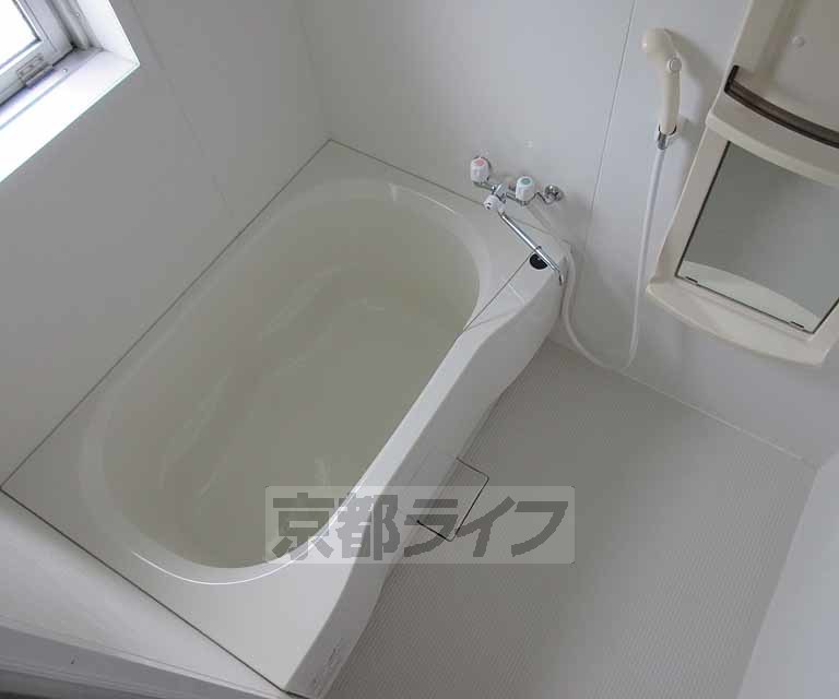 バス・シャワールーム　ゆったり落ち着くバスルームです！