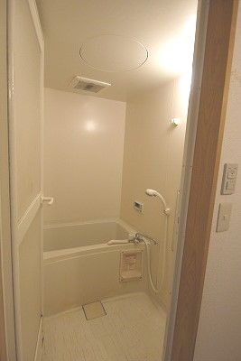 バス・シャワールーム　浴室