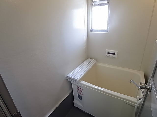 バス・シャワールーム　バスルーム