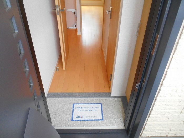 玄関　別部屋写真