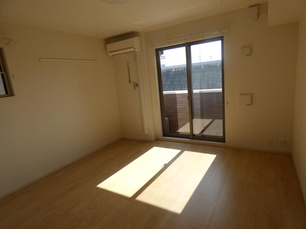 居室・リビング　別号室のお部屋の写真です。