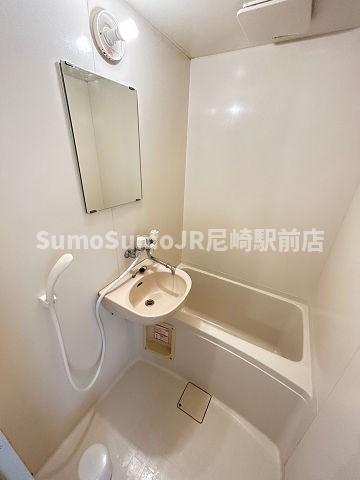 バス・シャワールーム　きれいなお風呂です