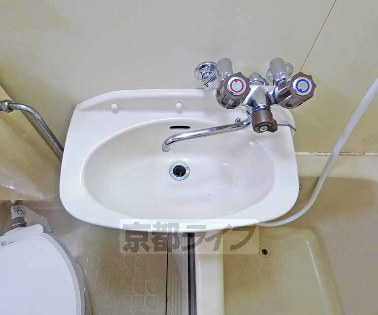 洗面設備　洗面台です。