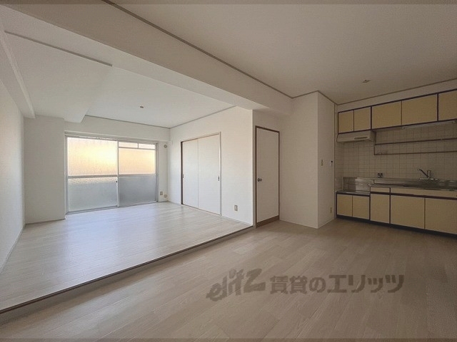 居室・リビング　リビング