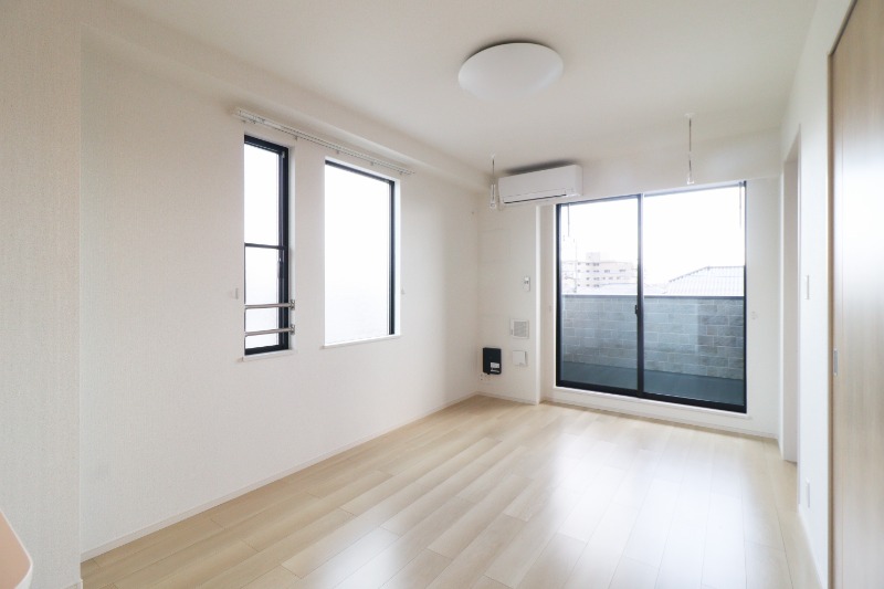 居室・リビング　図面と現状に相違がある場合には現状を優先