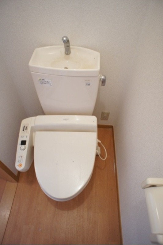 トイレ　図面と現状に相違がある場合には現状を優先