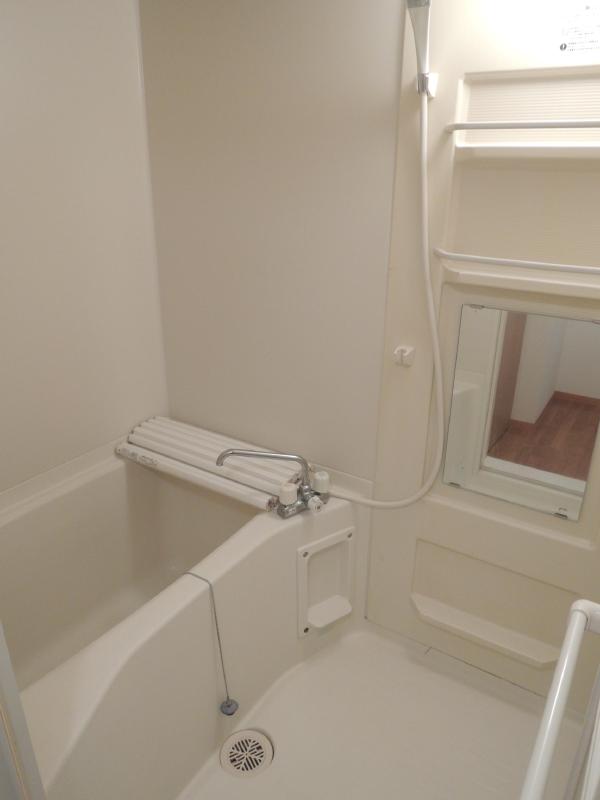 バス・シャワールーム　シャワー付♪