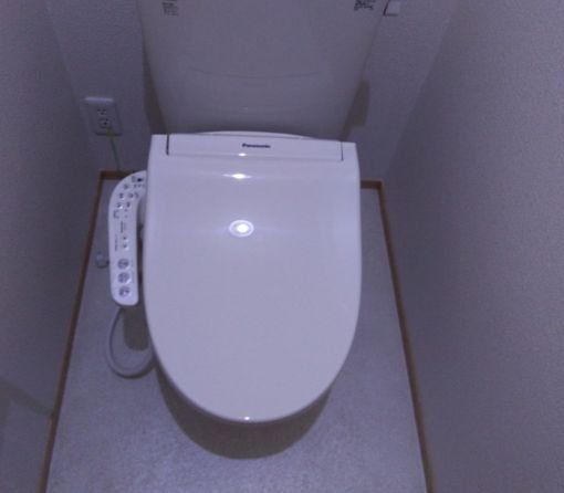 トイレ　トイレ
