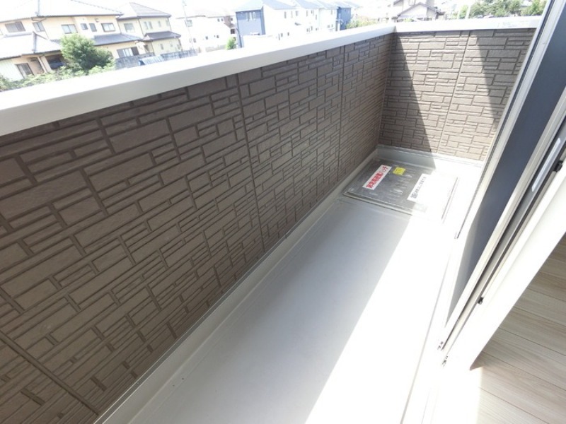 バルコニー　図面と現状に相違がある場合には現状を優先