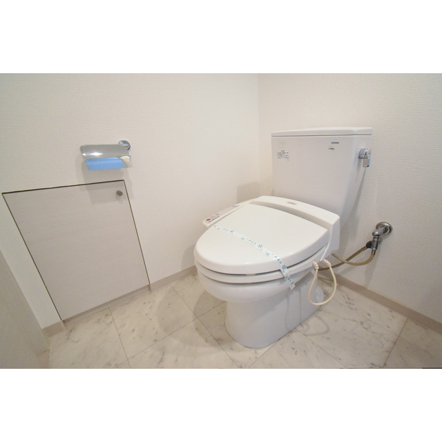 トイレ　コンパクトで使いやすいトイレです