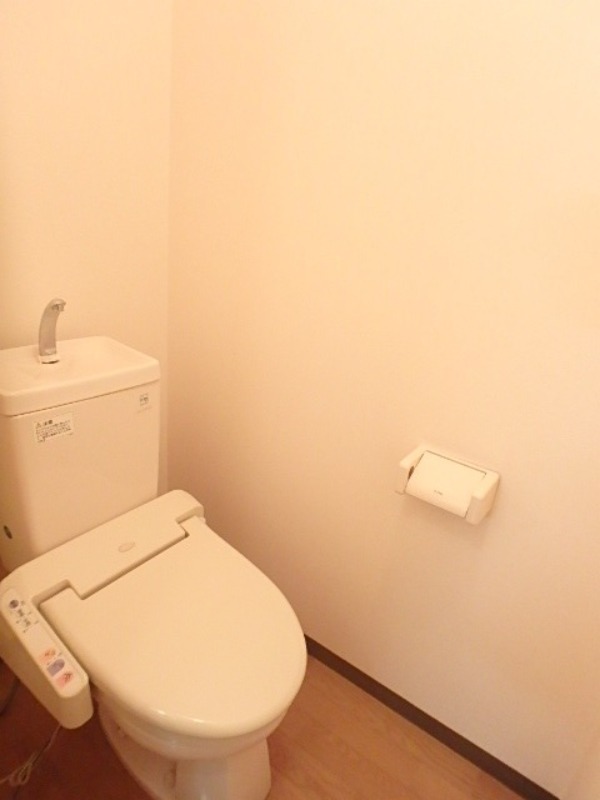 トイレ　図面と現状に相違がある場合には現状を優先