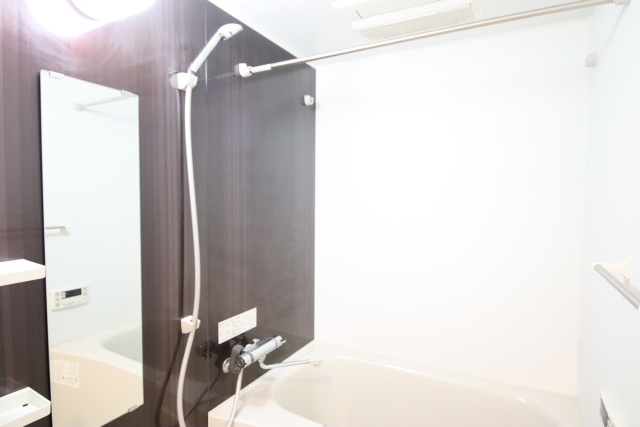 バス・シャワールーム　※別室の参考写真の為、現況優先です。