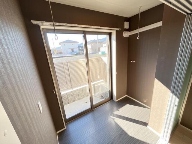 バルコニー　（イメージ）