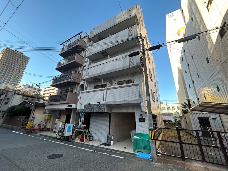 エレガンス白鳥の外観写真