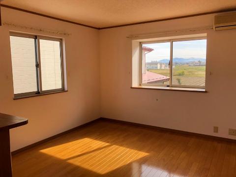 居室・リビング　※同物件201号室