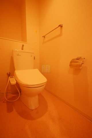 トイレ　パークアクシス大塚