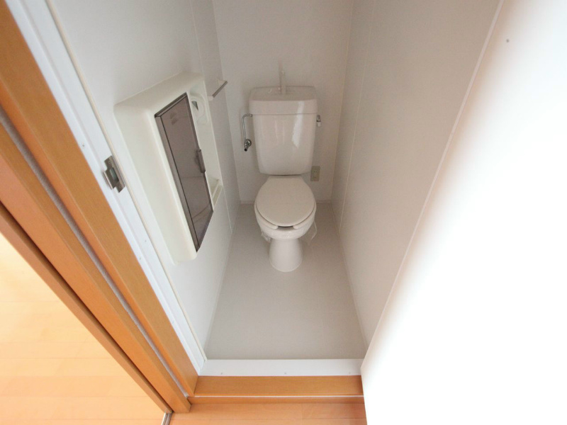 トイレ　トイレ　温水洗浄暖房便座取り付け可