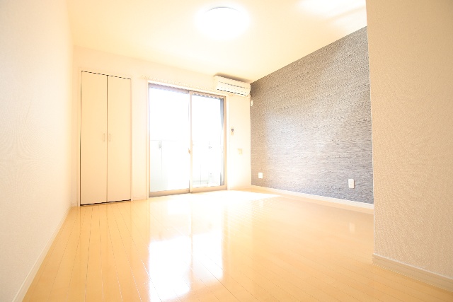 居室・リビング　※別室の参考写真の為、現況優先です。