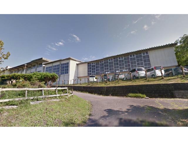 小学校　関市立瀬尻小学校（小学校）まで418m