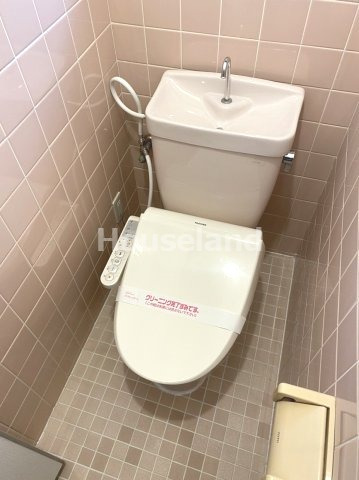トイレ　清潔感のあるトイレです