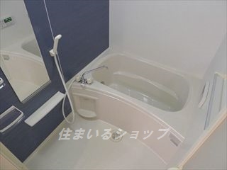 バス・シャワールーム　追い焚き・浴室暖房乾燥機あり